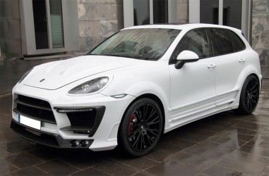 2-krat-porsche-cayenne-turbo-v-provedeni-hvezdneho-cubanskeho-maxituningu.jpg
