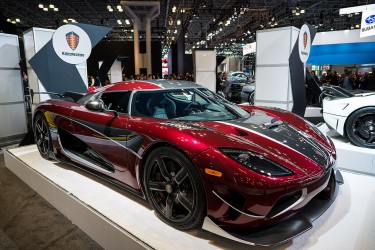 koenigsegg-a-400-kmh-za-tmy-autonomne.jpg