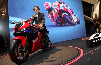 honda-vs-r1-viset-sprint.jpg