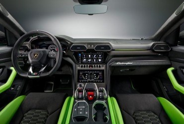 urus-do-yachty.jpg