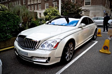 oziveni-znacky-maybach.jpg