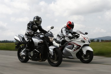 motocykly-suzuki-b-king-a-suzuki-hayabusa_21.jpg