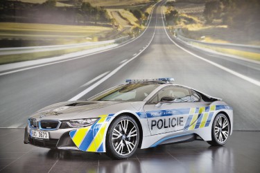 bmw-i8-policie-2.jpg