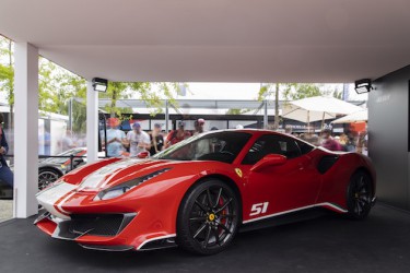 180214-car-ferrari-488-pista-piloti.jpg