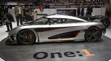 koenigsegg_agera_one1_06.jpg