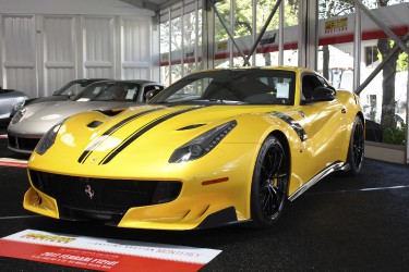 2017-ferrari-f12tdf.jpg