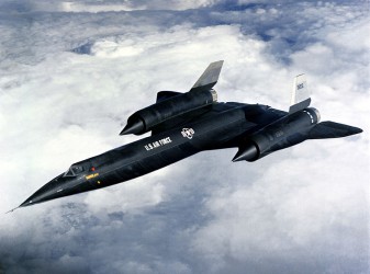 area-51-oxcart-sr-71-and-a-12-spy-planes-800px-a12-flying-740406.jpg
