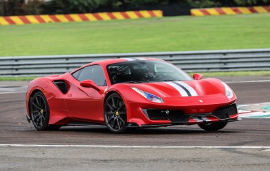 ferrari_488_pista_virage_fiorano.jpg
