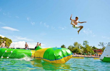 14233842-vodni-katapult-k-trampoline-xl-xxl.jpg