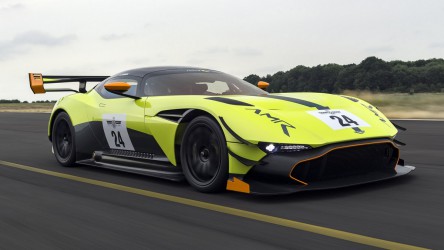 aston-martin-vulcan-amr-pro_100612219.jpg