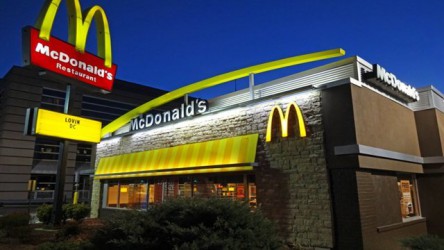 nakup-akcii-mcdonaldu-kfc-a-burger-kingu.jpg
